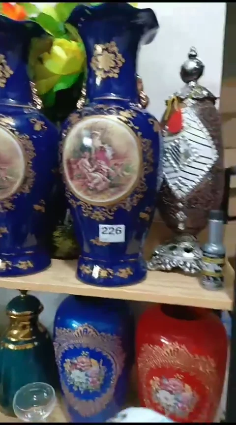 瓷226一对蓝色花瓶高44厘米