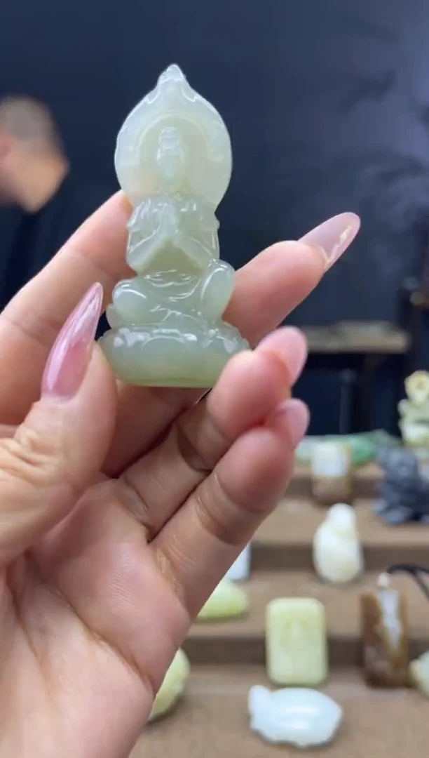颈饰未镶嵌和田玉1