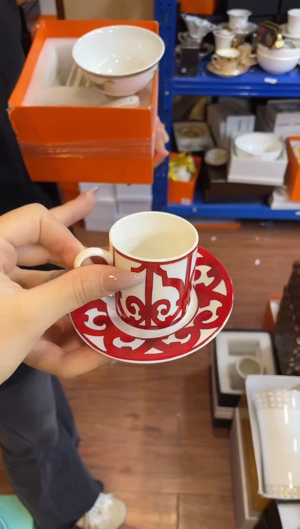 杯鸿辉家品牌瓷器，京东包邮！