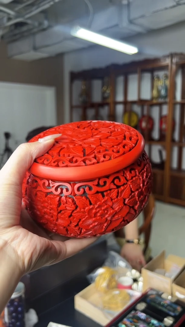 非遗手工雕漆花卉围棋盒