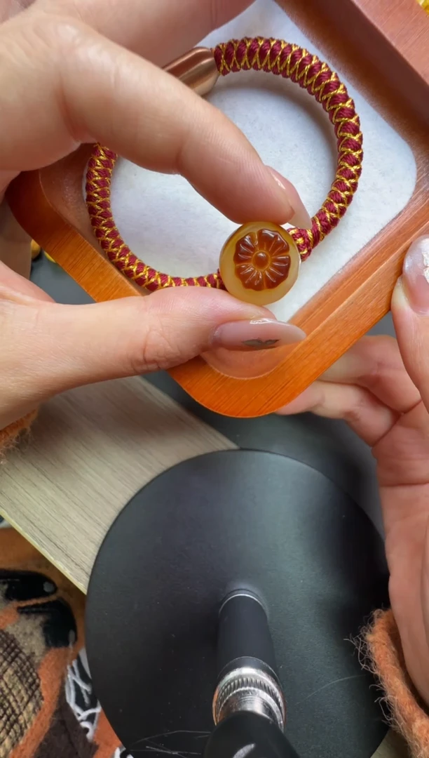 【闪购商品】琥珀珠宝奇石未镶嵌柿子