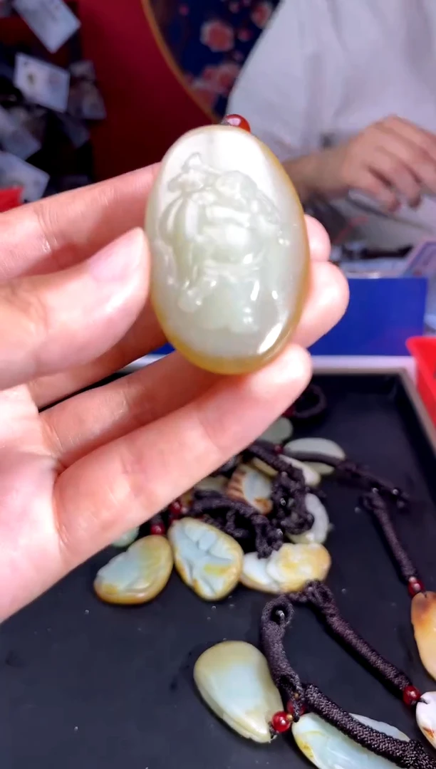 和田玉未镶嵌挂件1