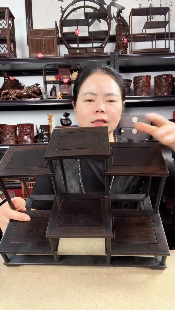 木黑六连老李红木工艺品