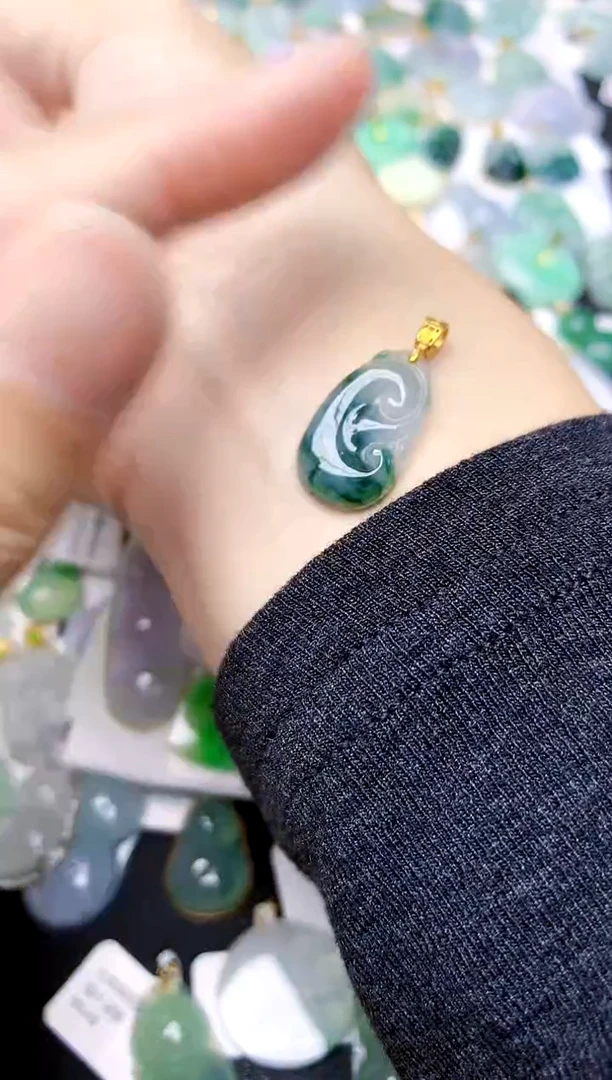 颈饰银S925镶嵌翡翠天然A货翡翠