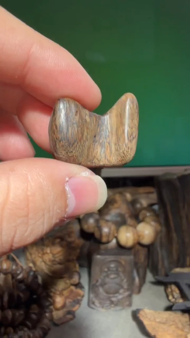 沉香吊坠多样性发一