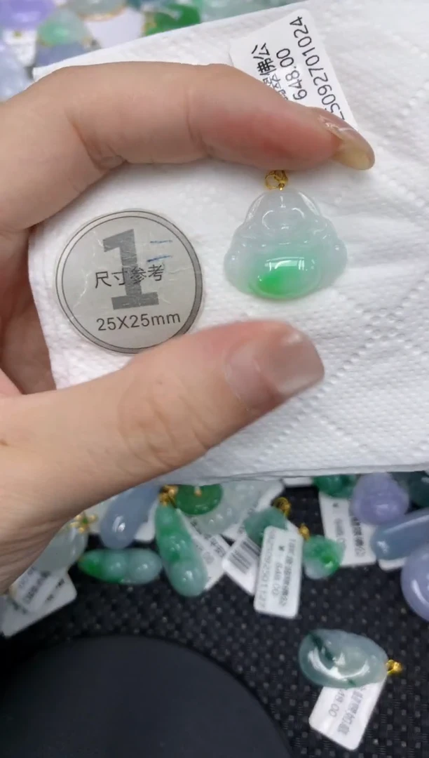 颈饰18K金镶嵌翡翠11111111