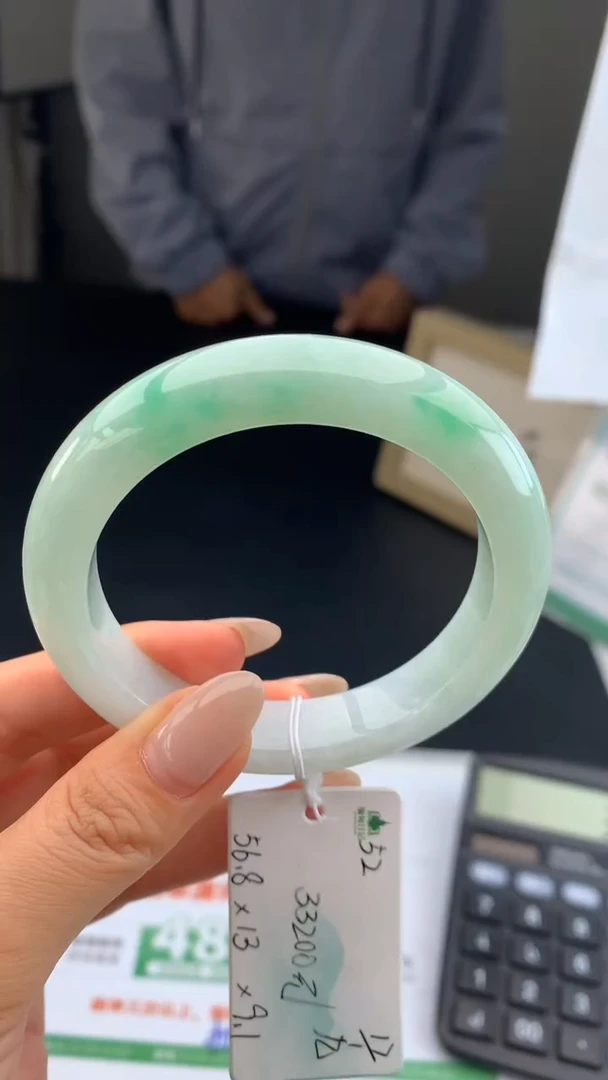 【闪购商品】翡翠手镯未镶嵌下单联系客服核对地址哦