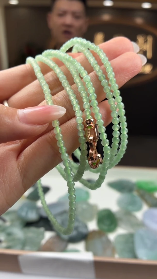 未镶嵌定制翡翠阿****aBJ0058696多样性发一