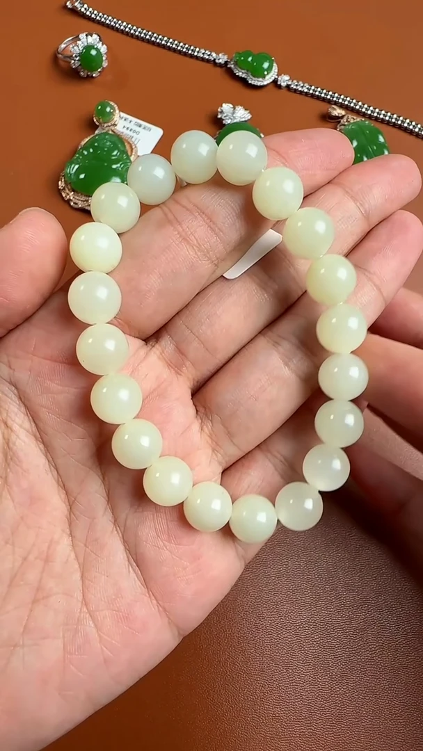 未镶嵌手链和田玉9.5mm和田玉蜂蜜水手串