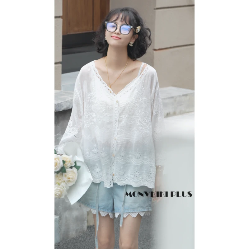 MoNvKiKiPlus2“玛卡玛卡“大码微胖新中式镂空蕾丝宽松衬衫#B109
