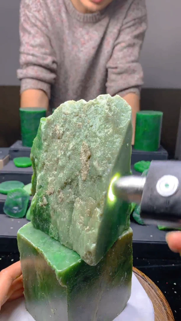 未镶嵌和田玉珠宝半成品1