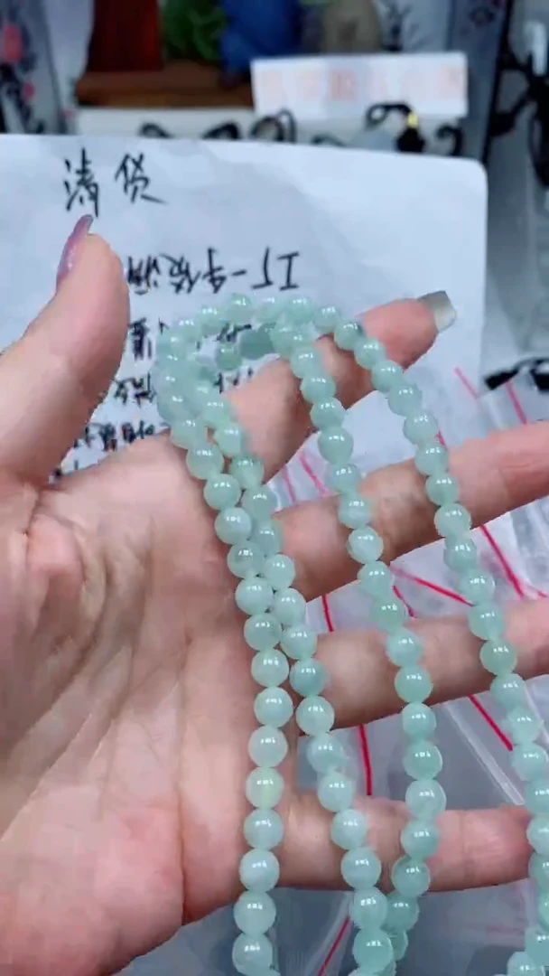 翡翠未镶嵌颈饰珠链
