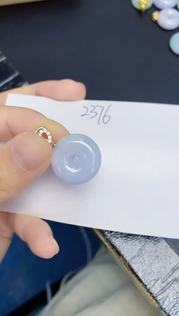 翡翠未镶嵌颈饰天然缅甸翡翠A货