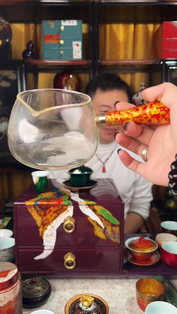 红金把手公道杯-太古大漆