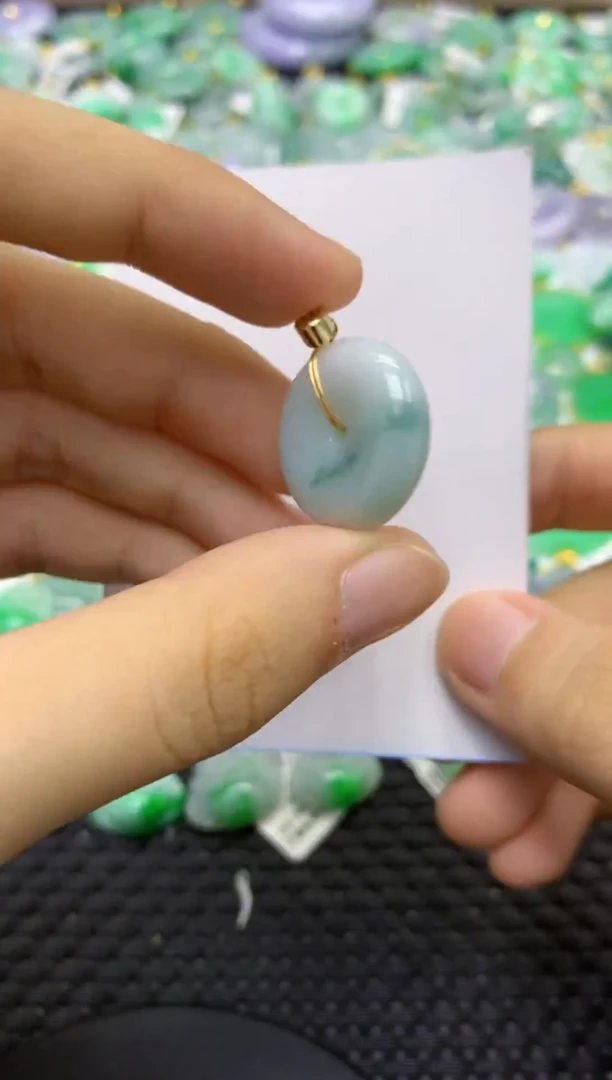 颈饰未镶嵌翡翠天然缅甸翡翠A货