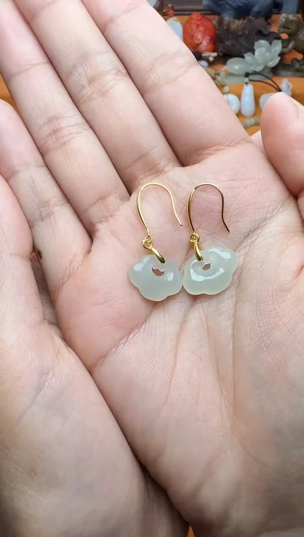 【闪购商品】和田玉耳饰银S925镶嵌如意锁 03