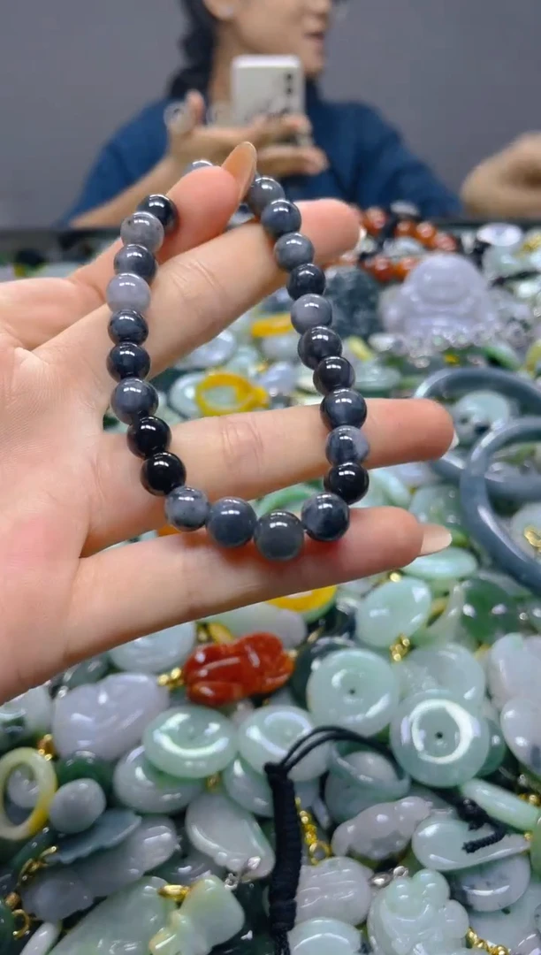 颈饰未镶嵌翡翠7MM/C/翡翠A货，一件也是批发价