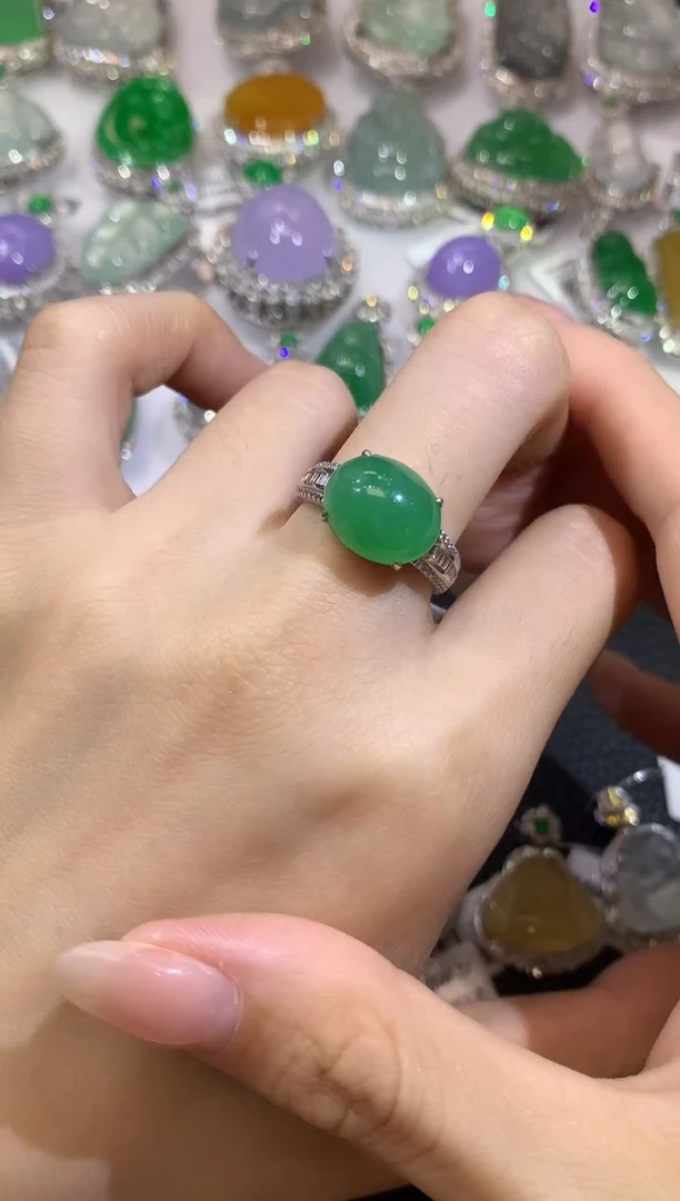 翡翠戒指18K金镶嵌Z49