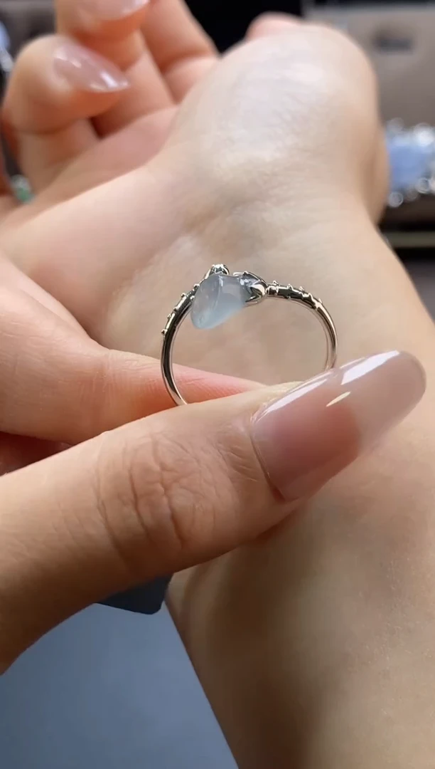 颈饰银S925镶嵌翡翠16937