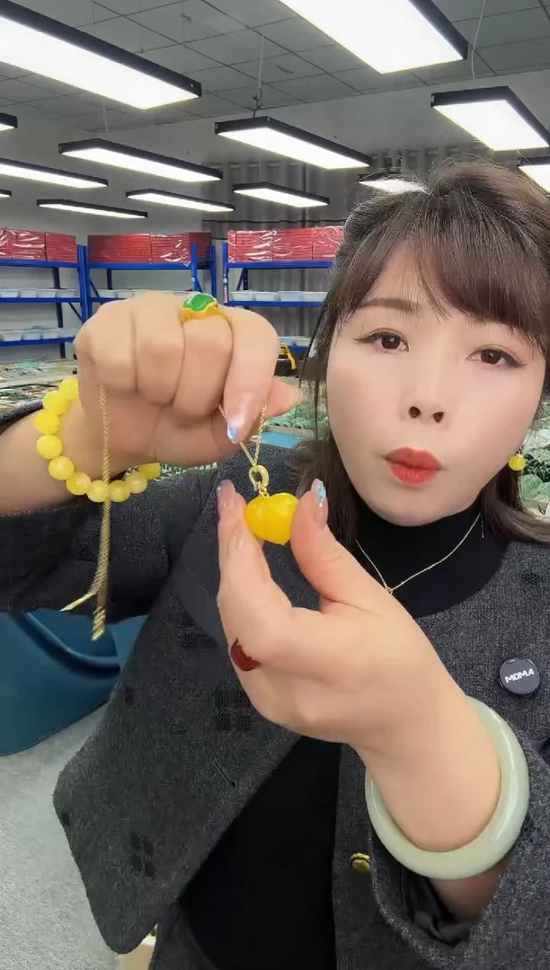 蜜蜡颈饰未镶嵌小心心
