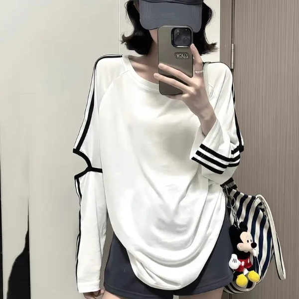 时尚秋季新款三条杠漏肘长袖T恤女独特别致小众百搭休闲圆领上衣
