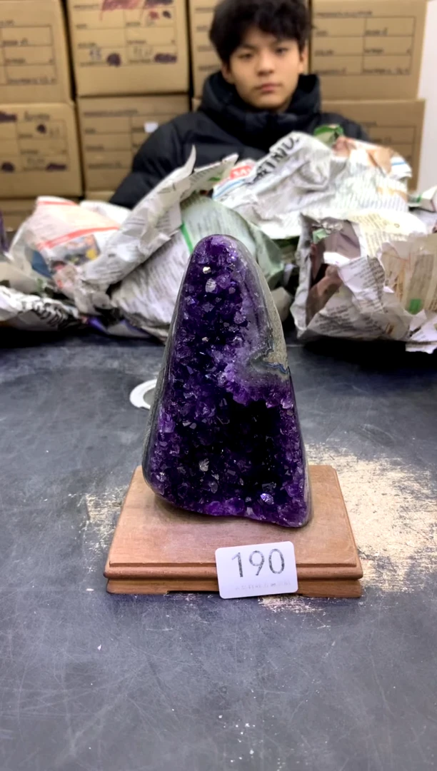 【闪购商品】水晶摆件未镶嵌天然高品质紫晶190