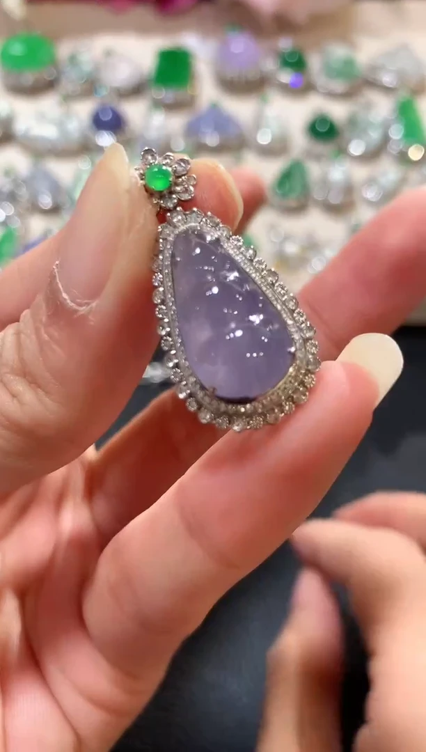 吊坠(不含链)18K金镶嵌翡翠z163  紫色有色差