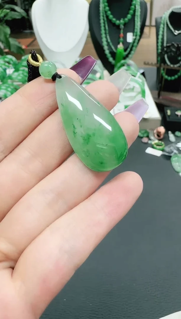 未镶嵌1石英质玉（非洲翠）/0011