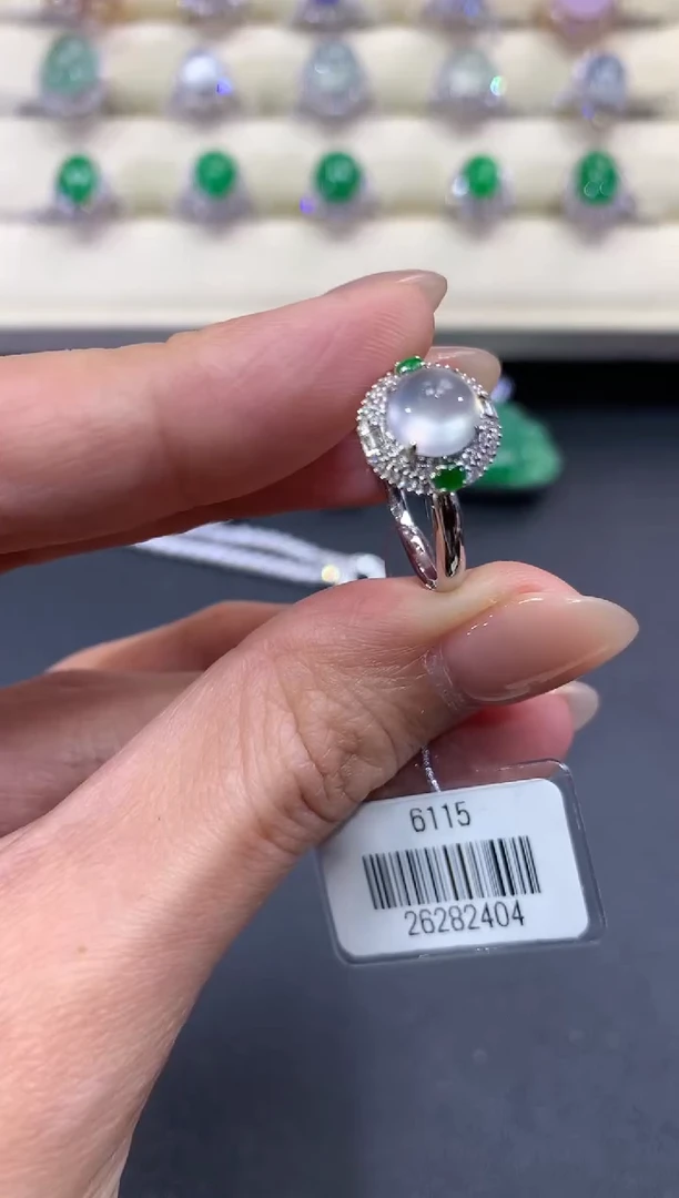 【闪购商品】翡翠戒指18K金镶嵌a260