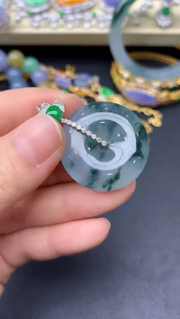 颈饰18K金镶嵌翡翠327-雪姐翡翠天天见
