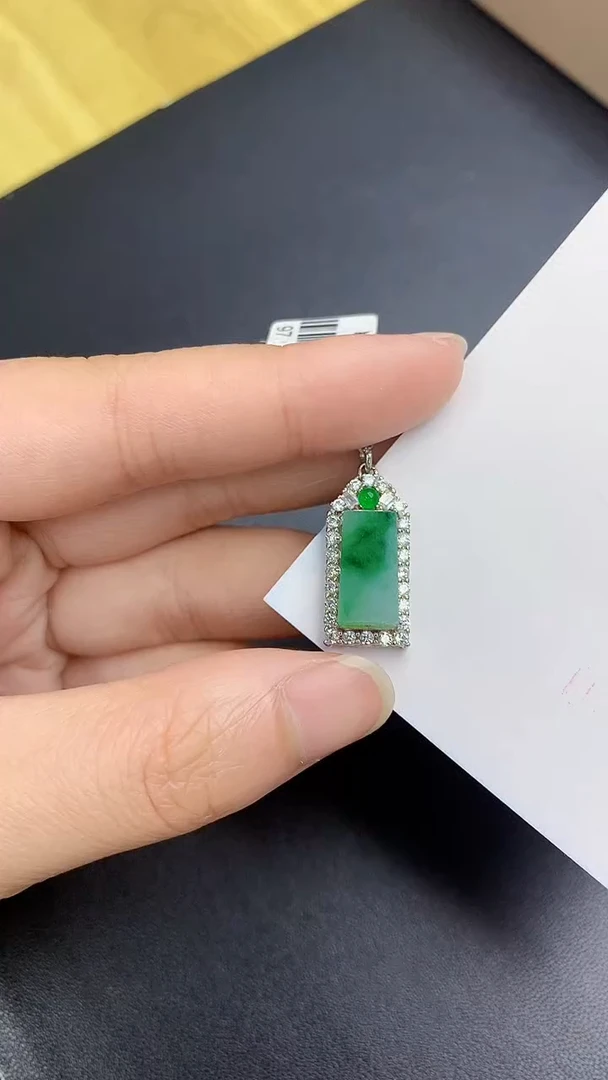 颈饰银S925镶嵌翡翠天然缅甸A货百元以上9元证书费自理