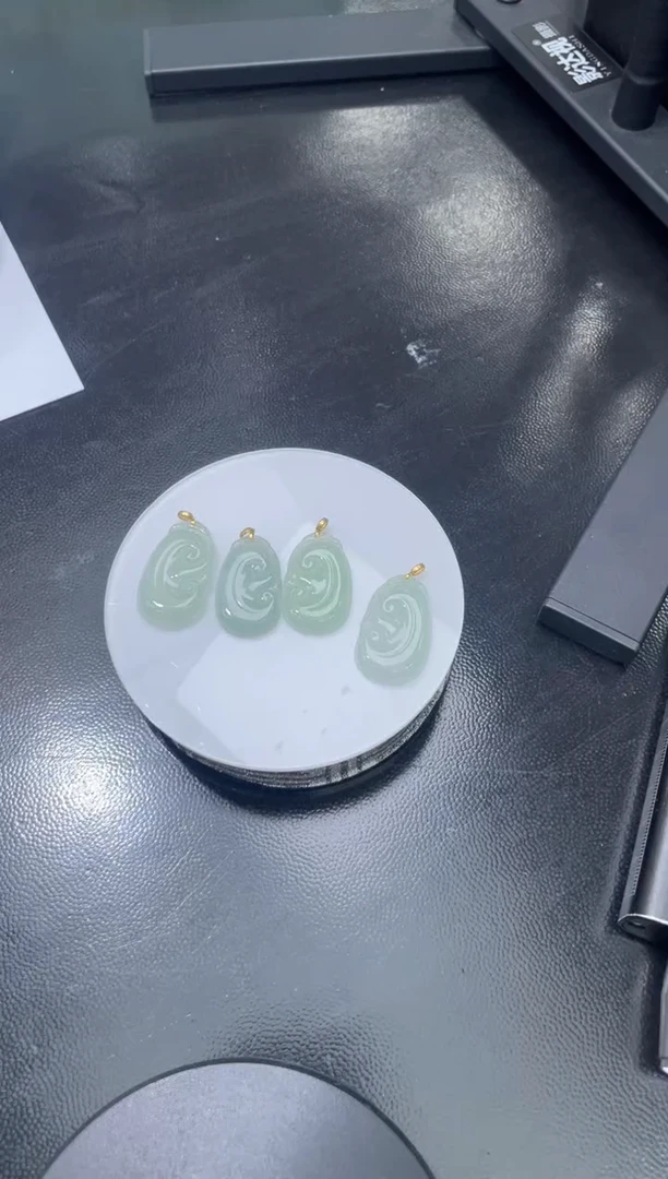 18K金镶嵌挂件翡翠FL121706/多样性发一件（不含链）