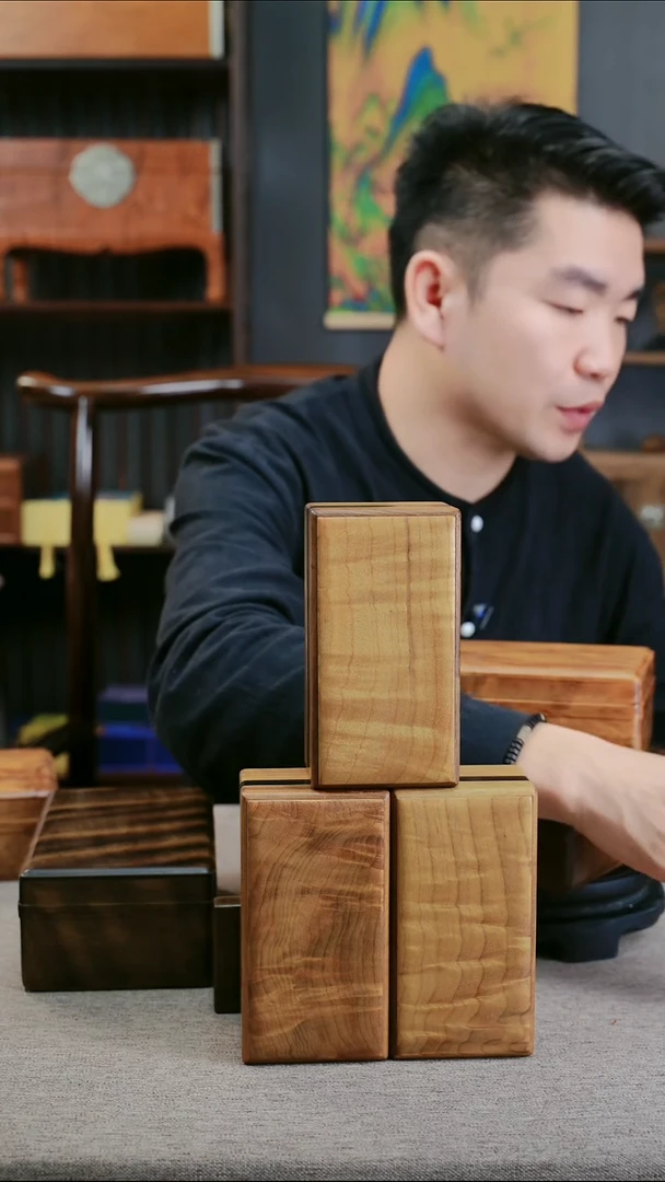 金丝楠庭****形金丝楠木紫包金天地盖首饰盒