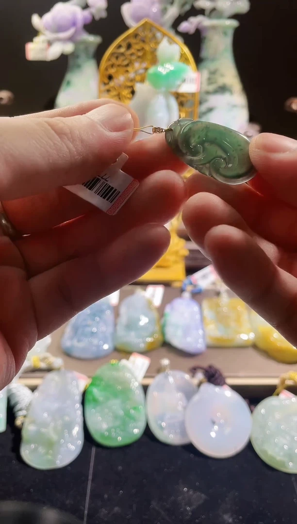 翡翠18K金镶嵌吊坠(不含链)bl98