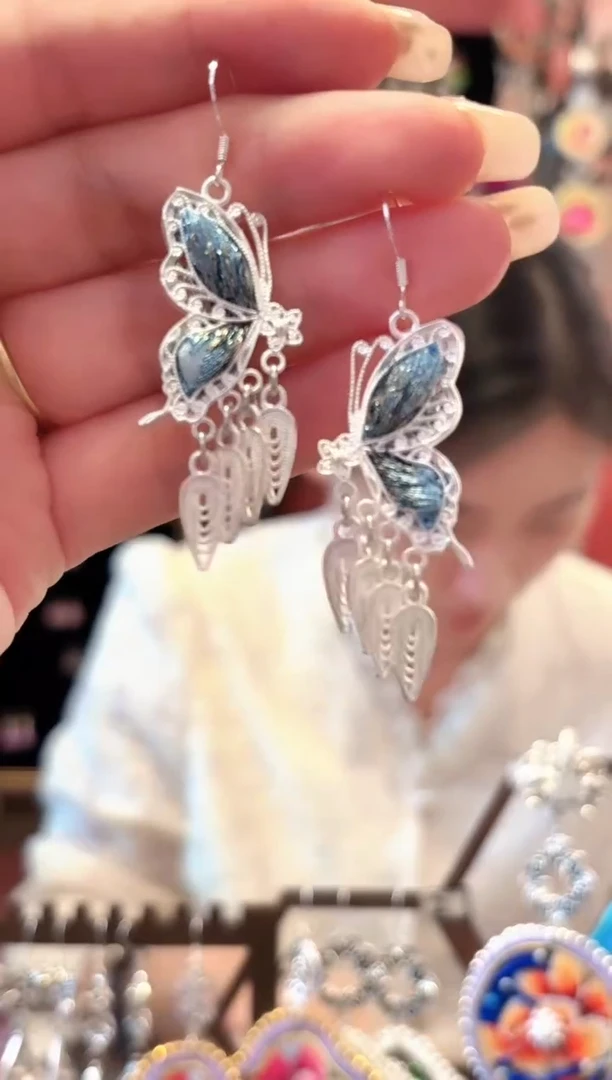 织绣云织谣民族风精美饰品  451