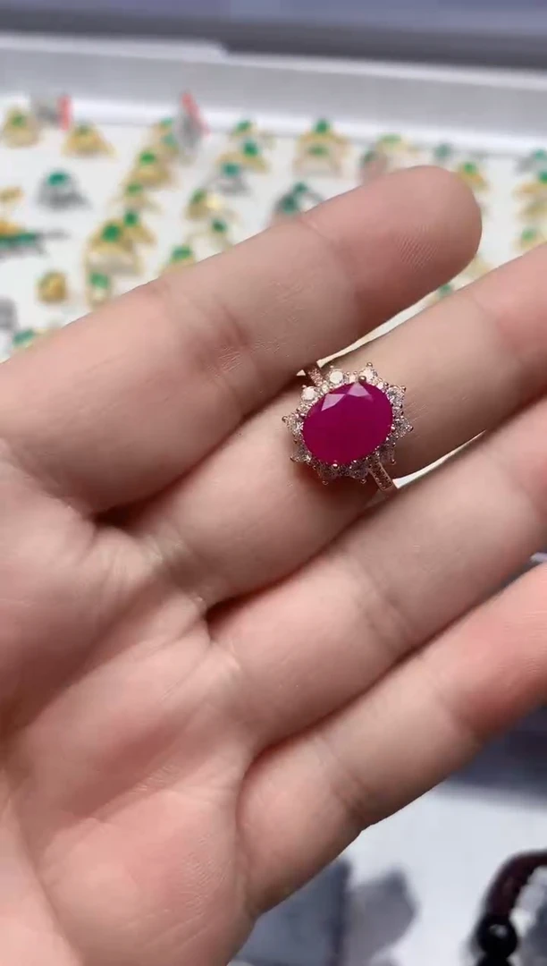 【闪购商品】红宝石戒指银S925镶嵌........