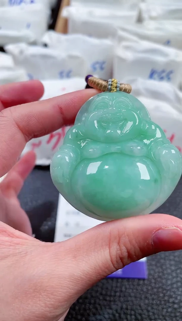 【闪购商品】翡翠颈饰未镶嵌00006548