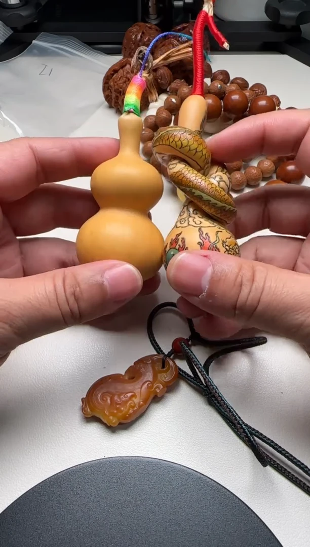 【闪购商品】葫芦墨刻雕刻把件