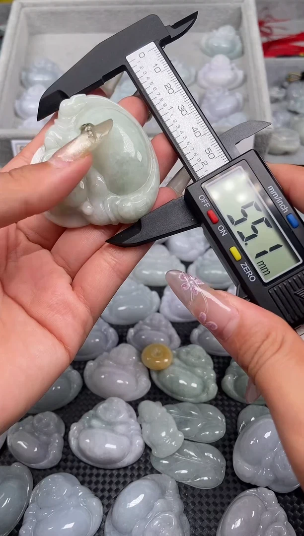 翡翠未镶嵌颈饰?****甜纯天然A货翡翠1111