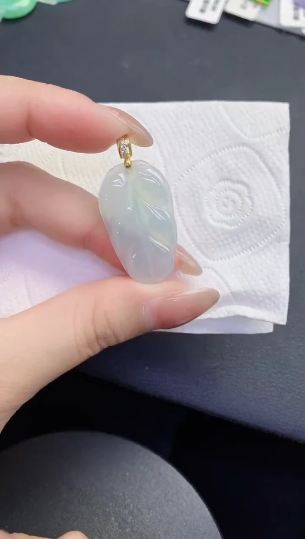颈饰未镶嵌翡翠缅甸天然翡翠A货