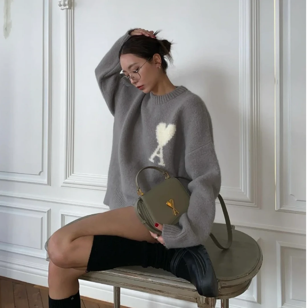 未使用 AMIPARIS 爱心圆领毛衣 官方3898