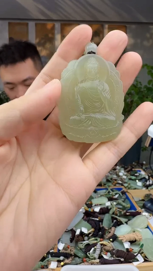 未镶嵌和田玉挂件拍一发一