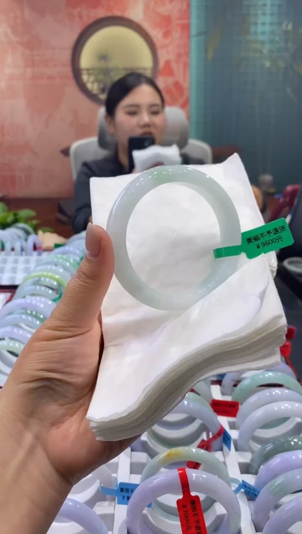 未镶嵌手镯翡翠多人00020518
