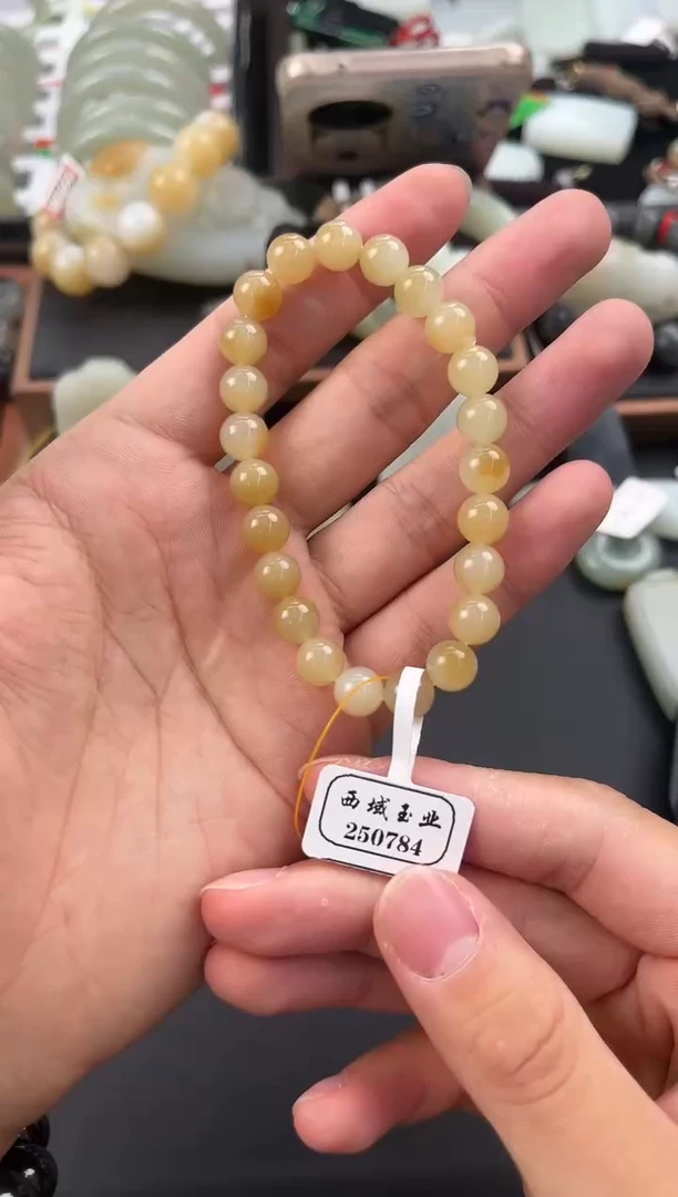 未镶嵌手串和田玉且末金山糖白手串卡8微色差