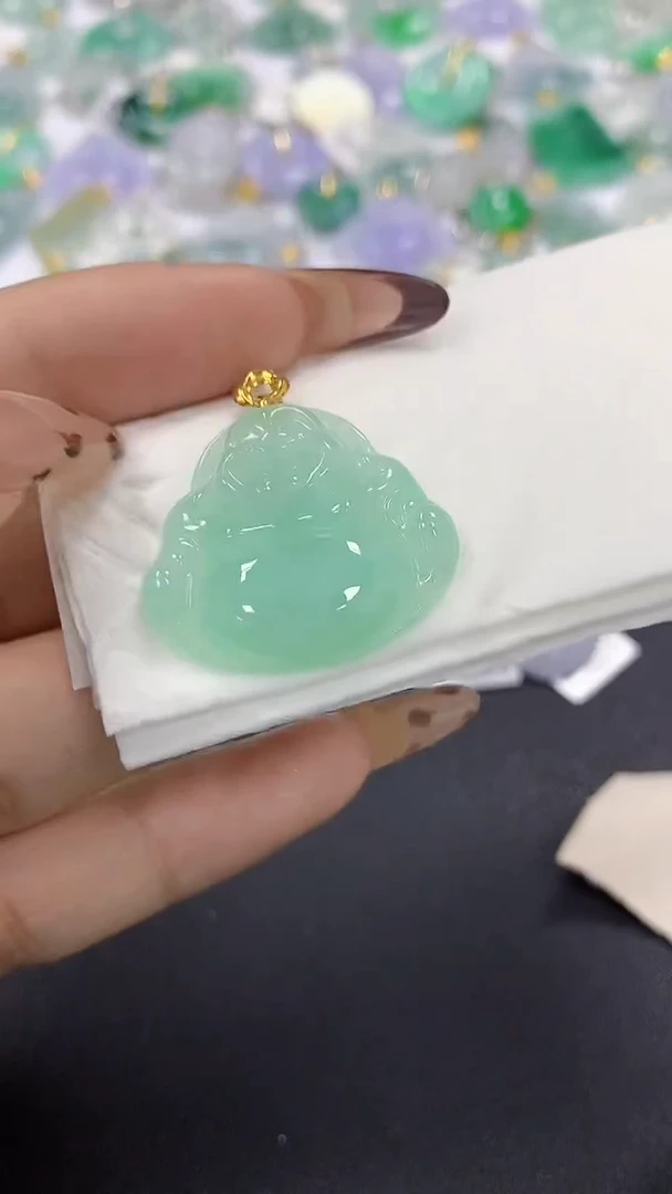 颈饰18K金镶嵌翡翠a货假一赔三支持复检百元上9元证书费自理