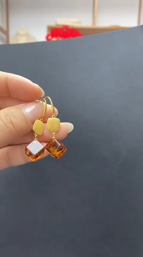银S925镶嵌琥珀裸石花珀耳坠