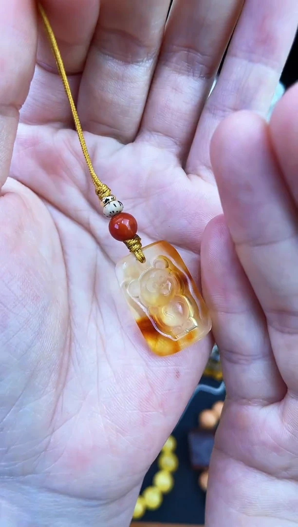 琥珀未镶嵌珠宝奇石柒月
