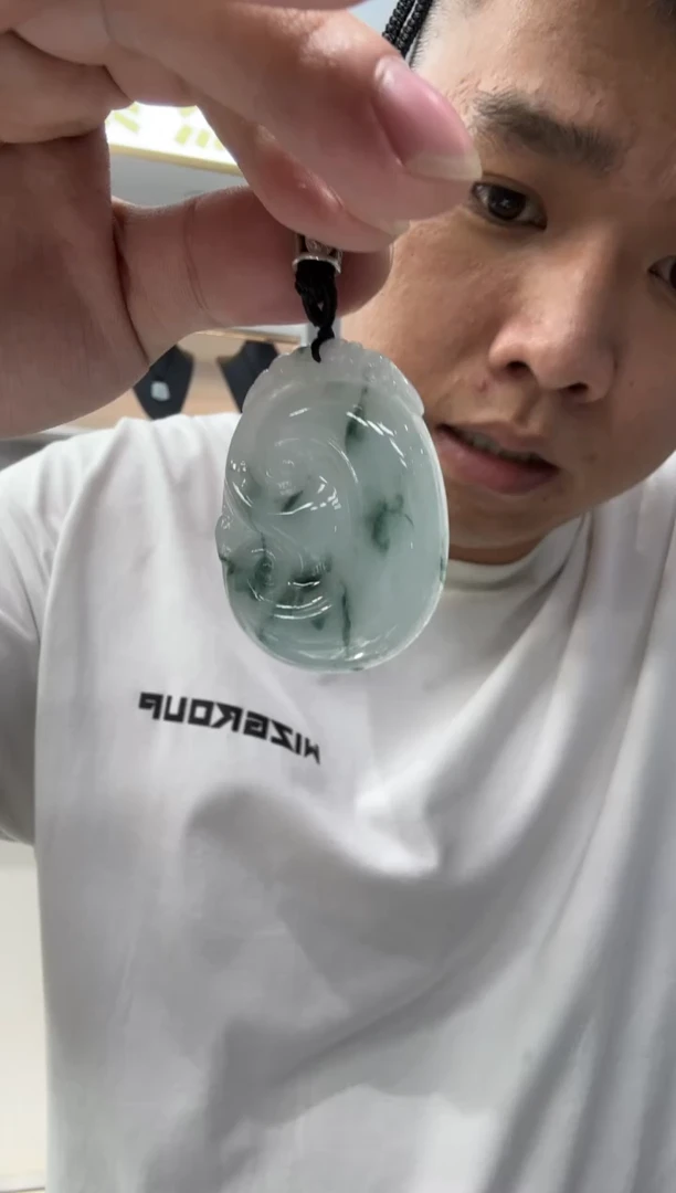 翡翠挂件未镶嵌多样性天然翡翠A货冰飘绿花大如意