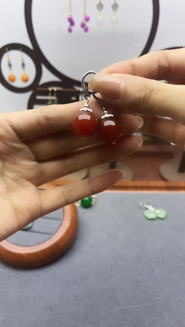 银S925镶嵌南红玛瑙耳饰811000