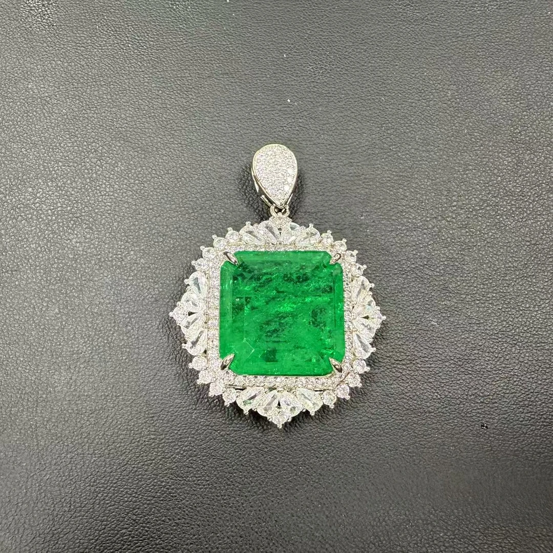 DYWW763 绿色吊坠